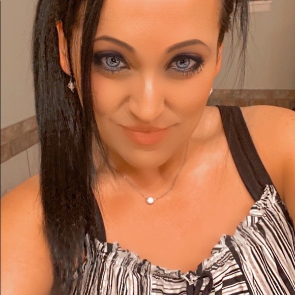 Meet your Posher, Tanya - Picture 4 of 15